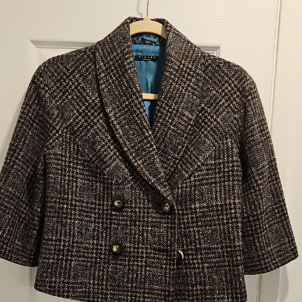 Sisley Black And Blue Cropped Blazer.